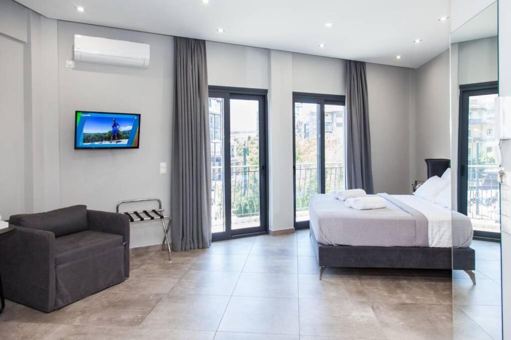 E Spacious Cornered Brand New Studio Apartment E เอเธนส์ ภายนอก รูปภาพ